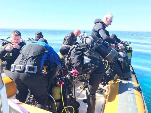 Salida para bucear en La Manga desde barco.jpg